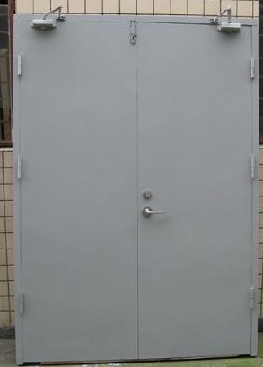 1638795727978284.jpg 木質(zhì)防火門油漆.jpg